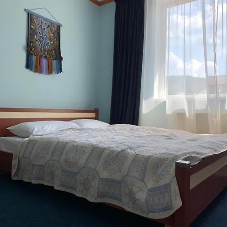 Inn вишиванка